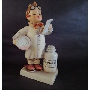 Vintage 1955 Goebel Hummel Little Pharmacist Figurine #322 Original Box 5 3/4"